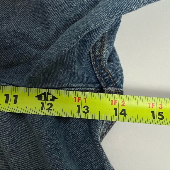 NWT HOT KISS Women’s Jean Shorts Distressed Size 3 Ripped/Torn Medium Wash - Picture 10 of 11